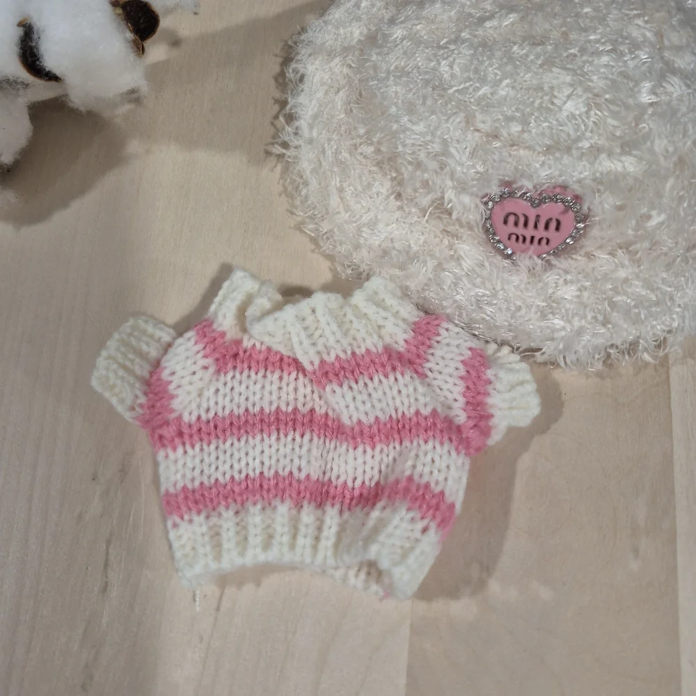 🩷🤍NEW🩷🤍 ADORABLE!! PINK AND CREAM LABUBU 2PC Set With Hat and Sweater ONLY